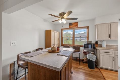 133 NW Wesley Drive Cedar Rapids IA 52405