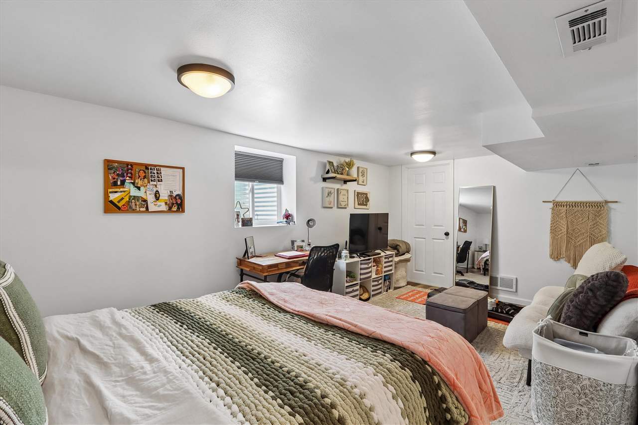 108 Highland Drive Iowa City IA 52246