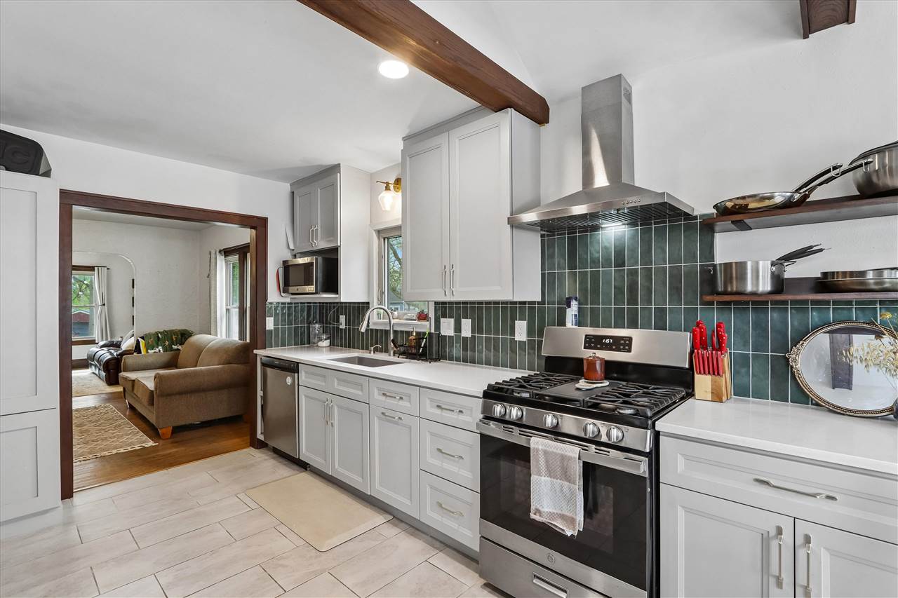 108 Highland Drive Iowa City IA 52246