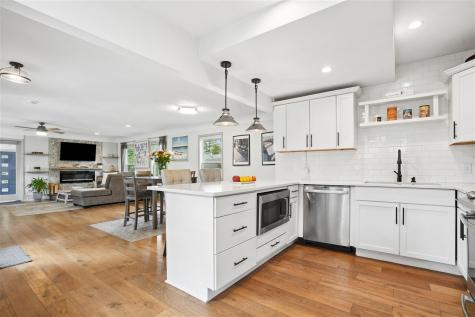 322 Liberty Drive SE Cedar Rapids IA 52403