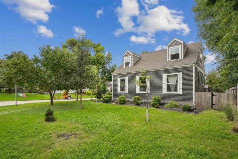 322 Liberty Drive SE Cedar Rapids IA 52403