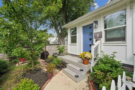 322 Liberty Drive SE Cedar Rapids IA 52403
