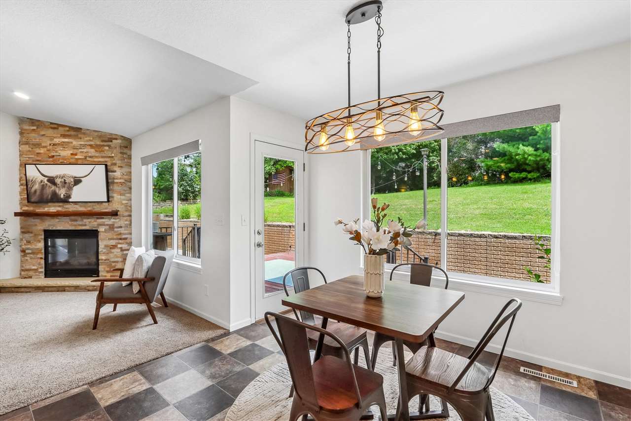 197 Rogers Drive Williamsburg IA 52361