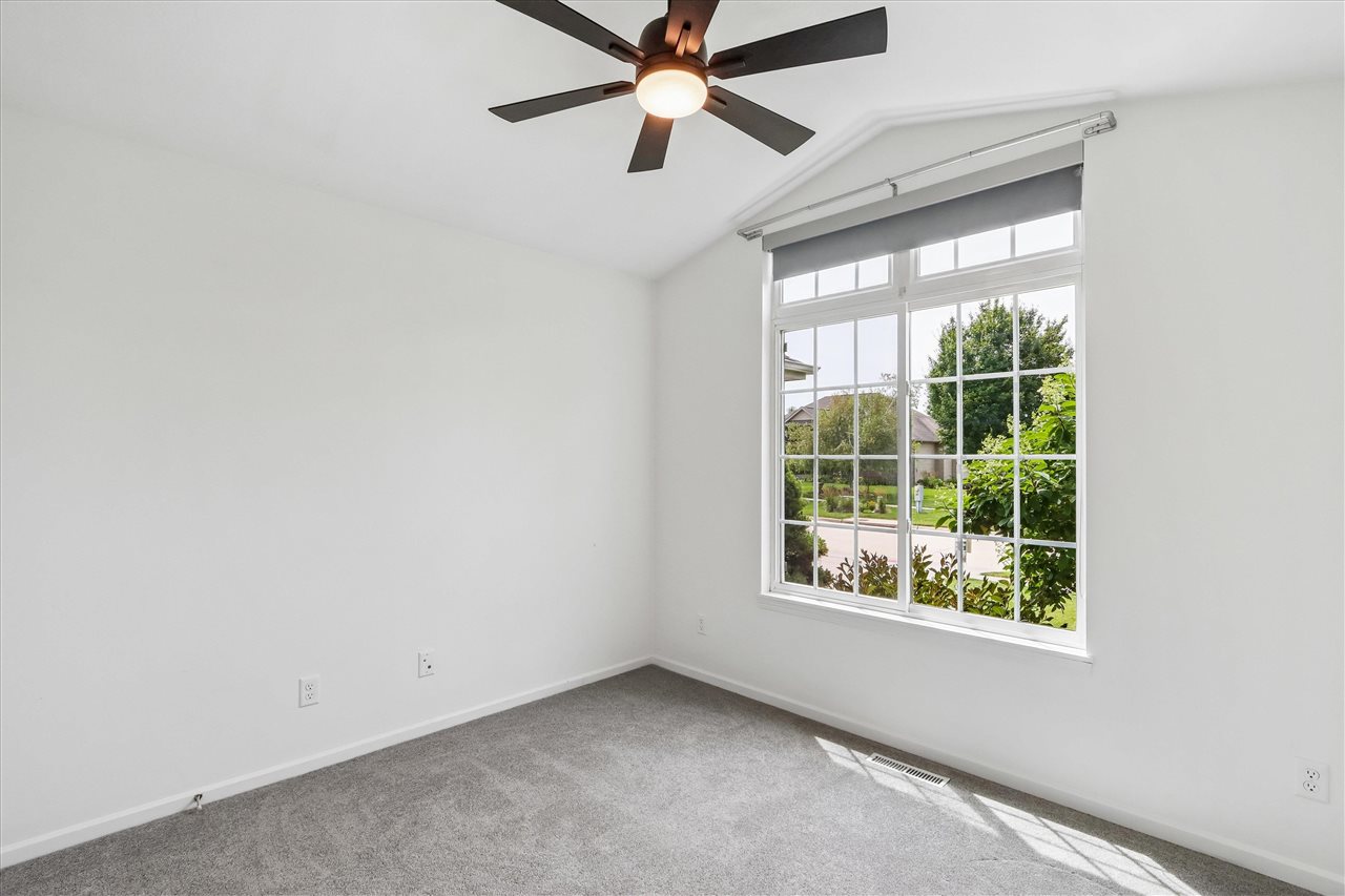 197 Rogers Drive Williamsburg IA 52361