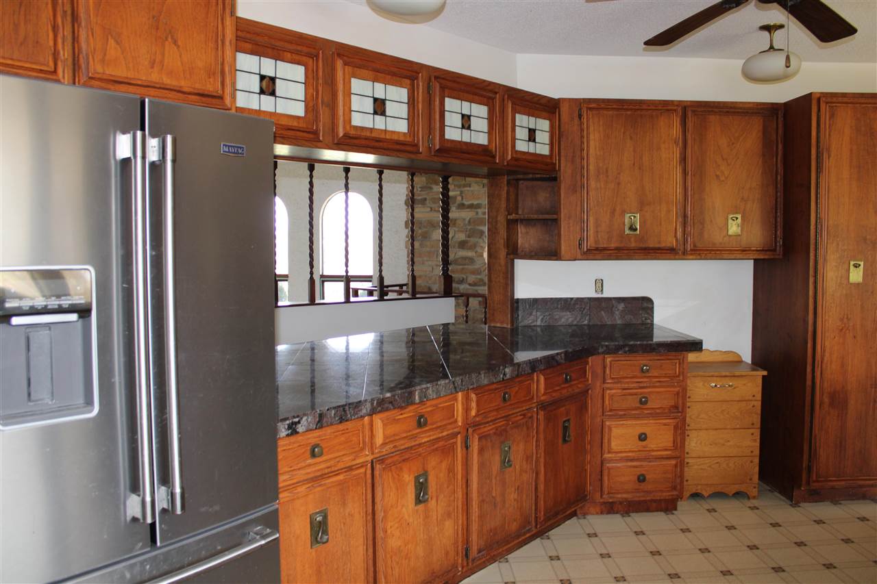 230 N Navajo Lane North English IA 52316