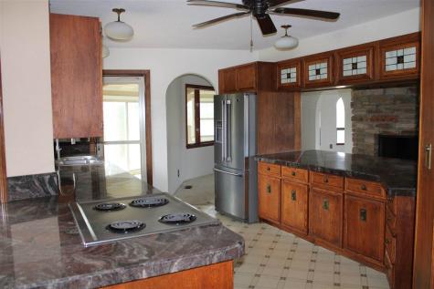 230 N Navajo Lane North English IA 52316
