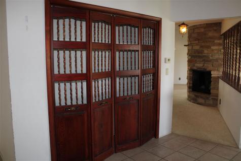 230 N Navajo Lane North English IA 52316