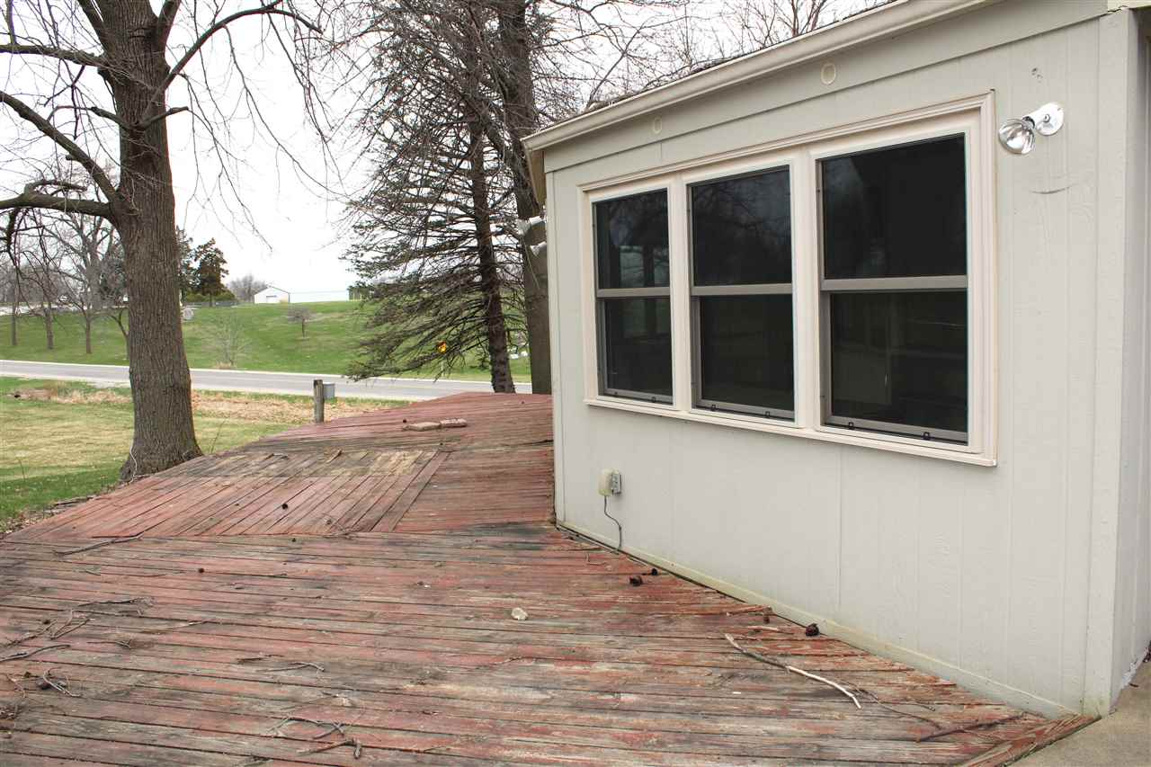 230 N Navajo Lane North English IA 52316