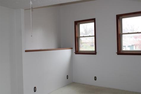 230 N Navajo Lane North English IA 52316