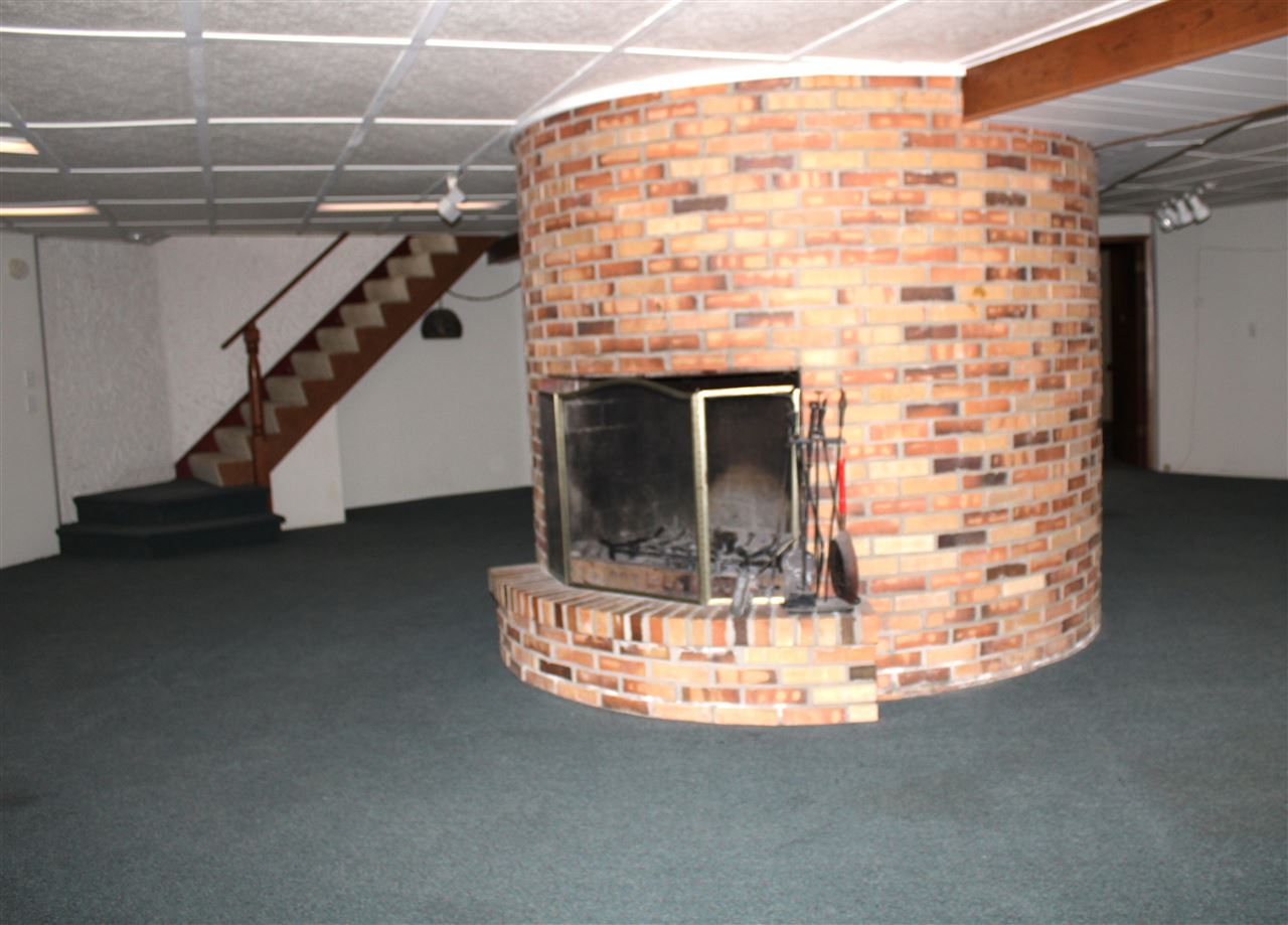 230 N Navajo Lane North English IA 52316