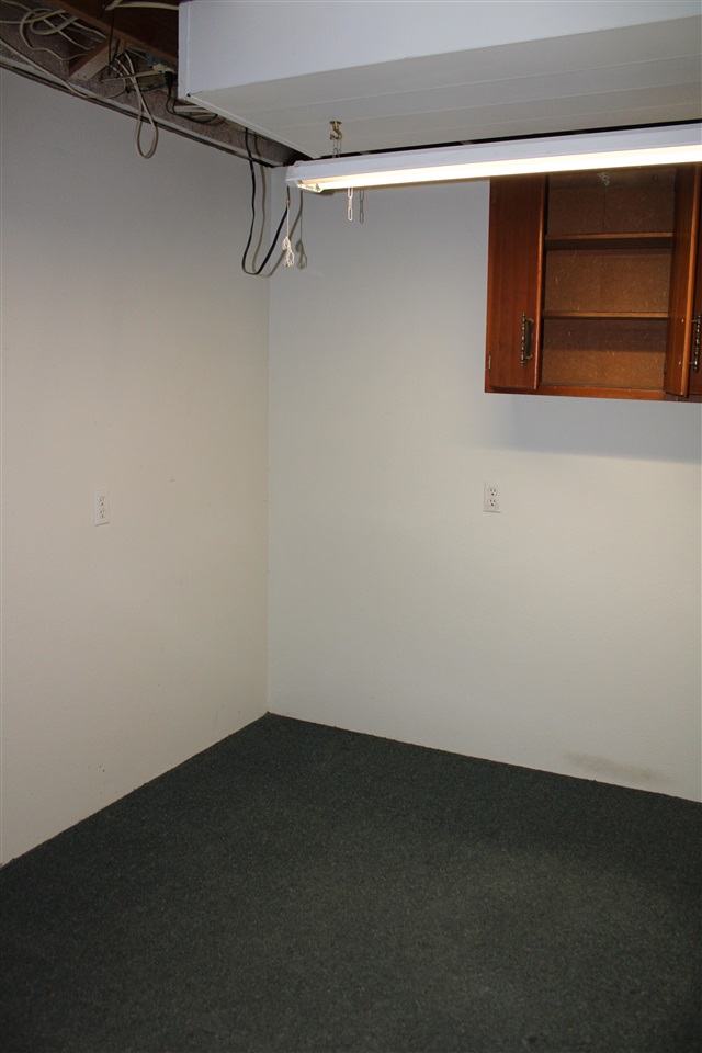 230 N Navajo Lane North English IA 52316