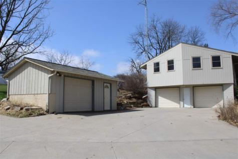 230 N Navajo Lane North English IA 52316
