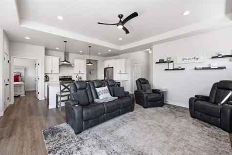 46 Pinnacle Lane Tiffin IA 52340