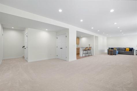 4218 Pleasant Valley Drive SE Iowa City IA 52240