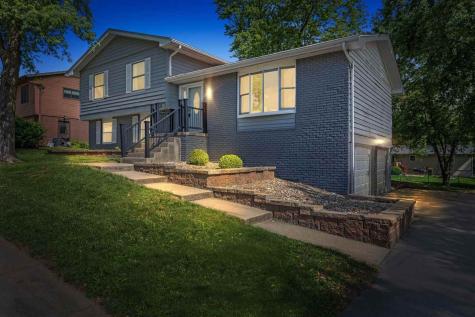 131 Penfro Drive Iowa City IA 52246