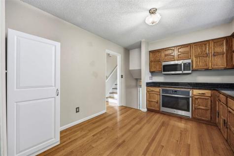 131 Penfro Drive Iowa City IA 52246
