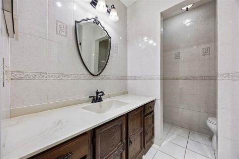 131 Penfro Drive Iowa City IA 52246