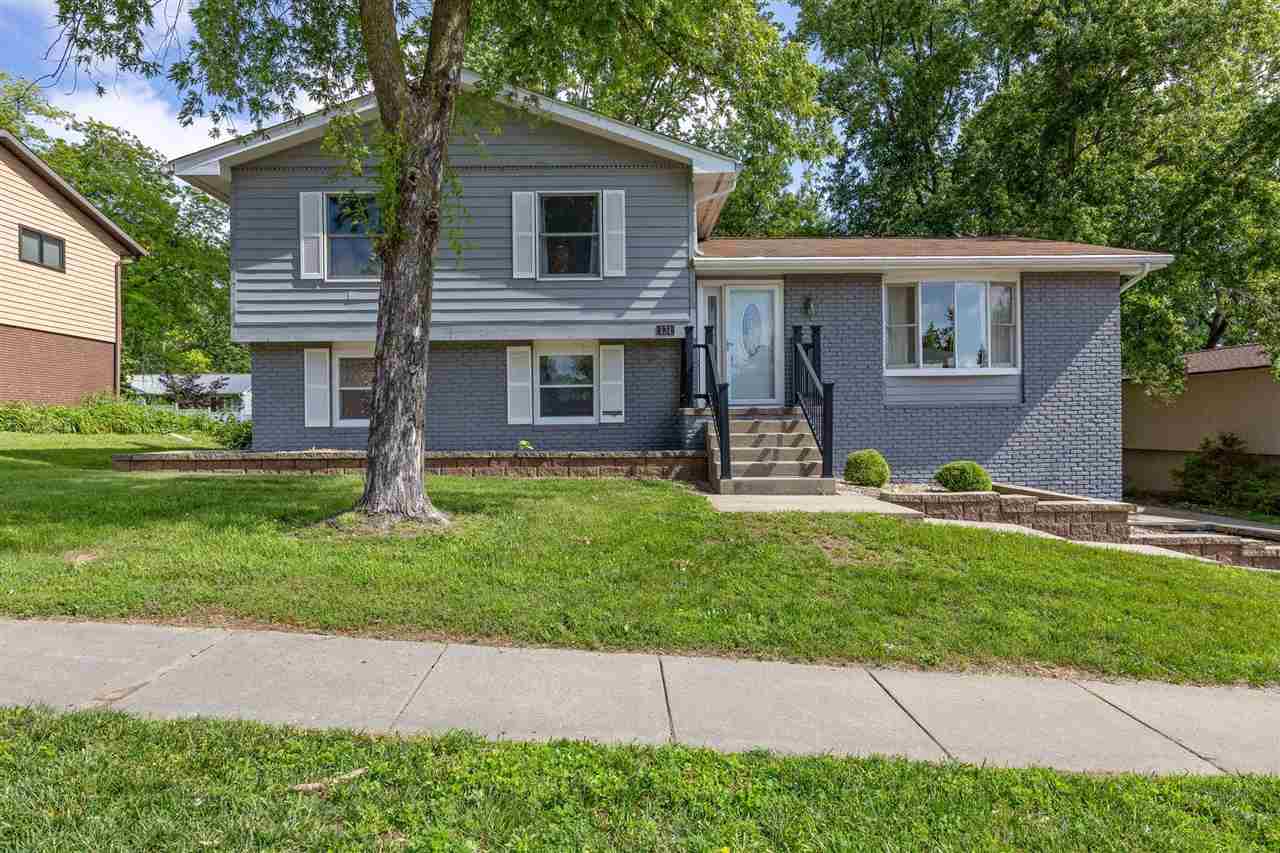 131 Penfro Drive Iowa City IA 52246