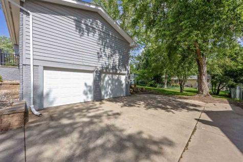 131 Penfro Drive Iowa City IA 52246