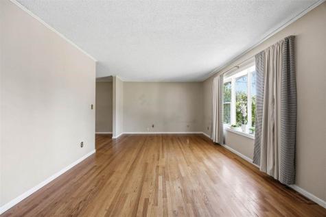 131 Penfro Drive Iowa City IA 52246