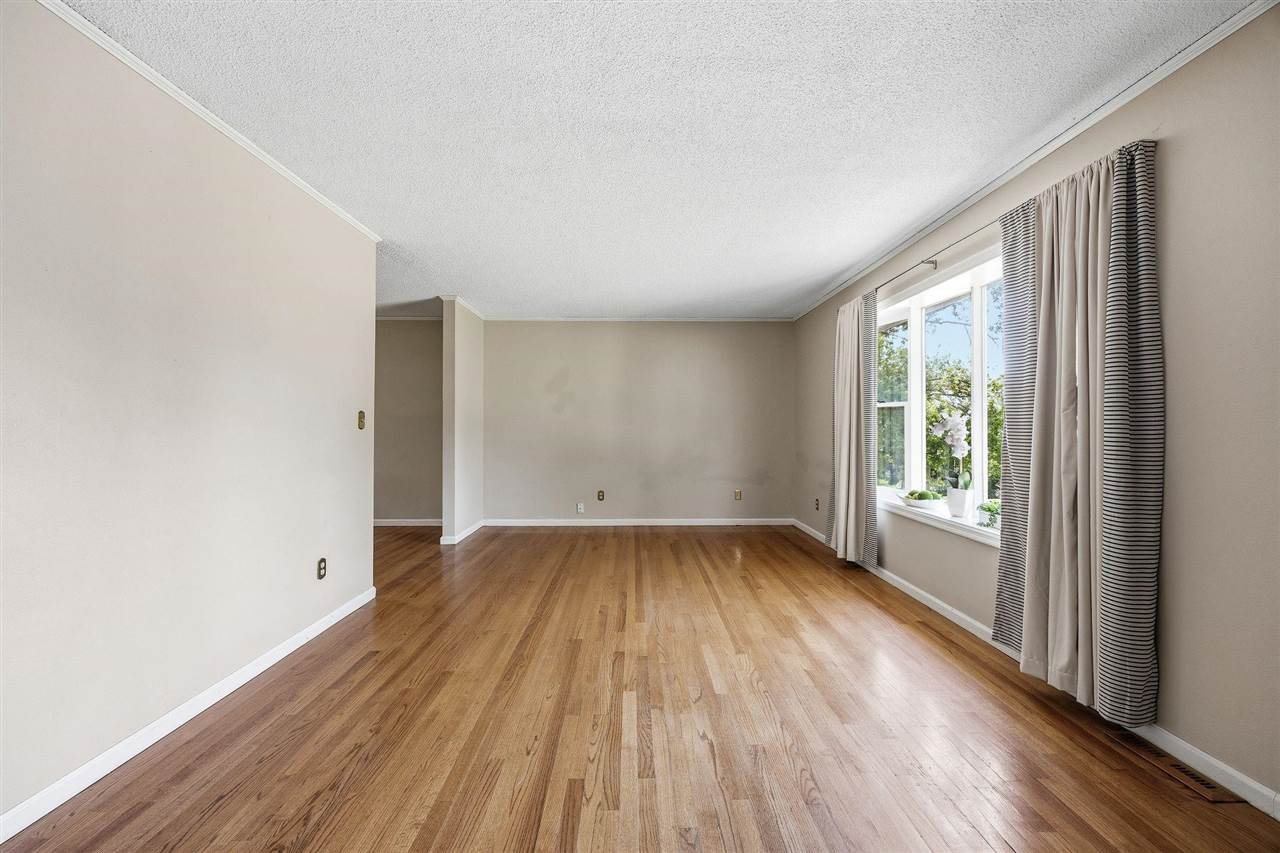 131 Penfro Drive Iowa City IA 52246