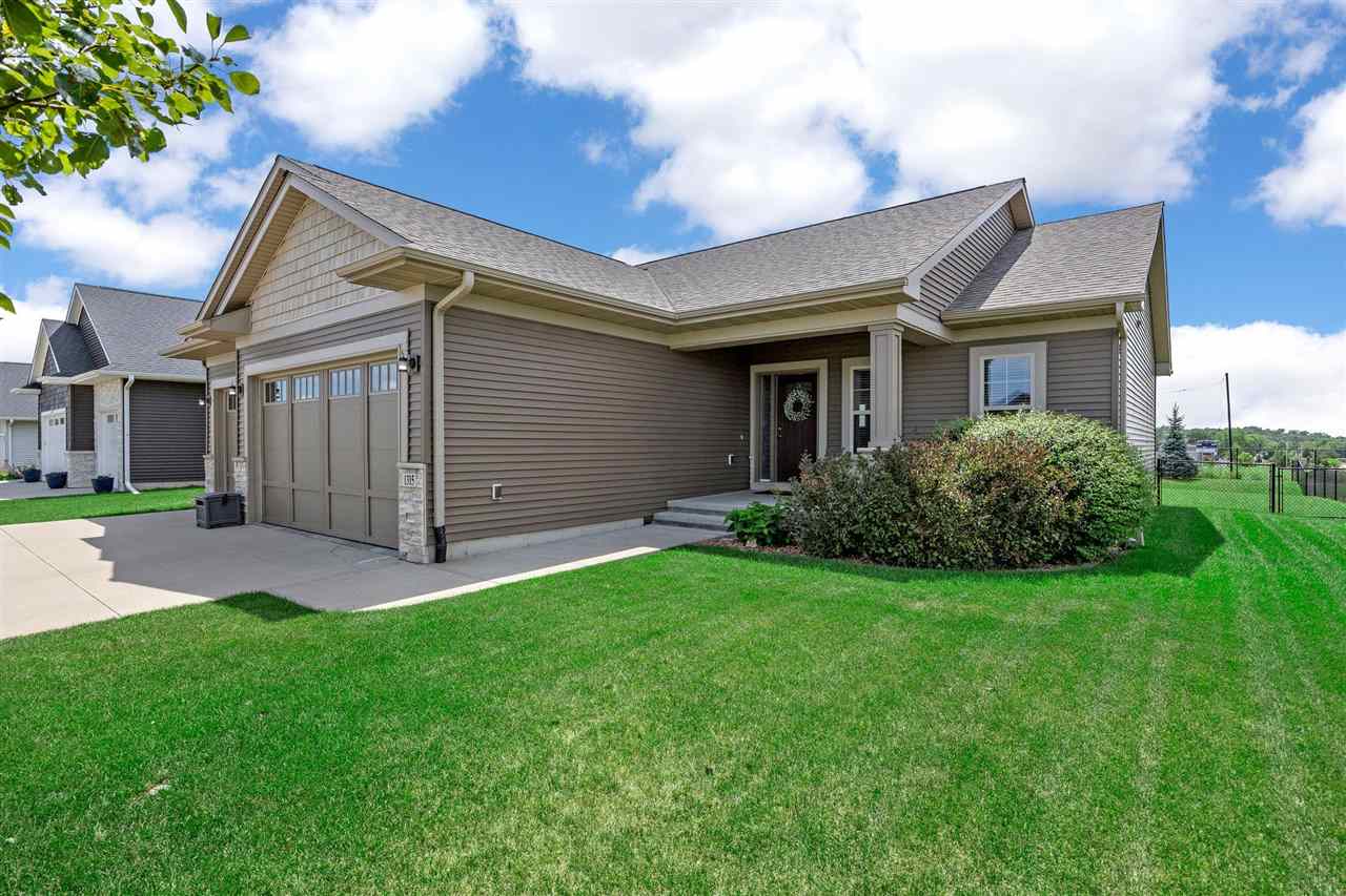 1315 E Tartan Drive North Liberty IA 52317