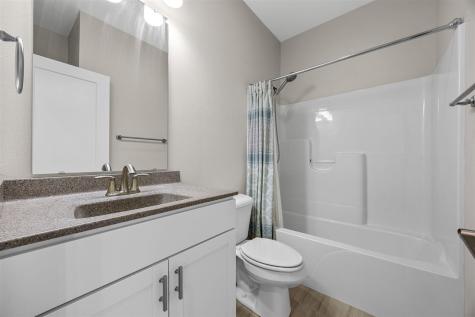 1315 E Tartan Drive North Liberty IA 52317