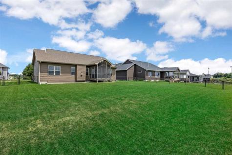 1315 E Tartan Drive North Liberty IA 52317