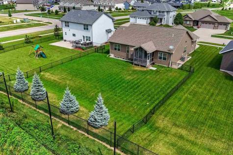 1315 E Tartan Drive North Liberty IA 52317