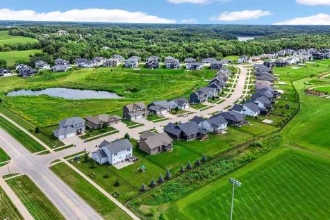 1315 E Tartan Drive North Liberty IA 52317