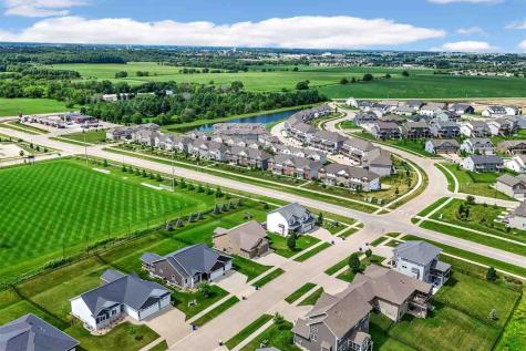 1315 E Tartan Drive North Liberty IA 52317