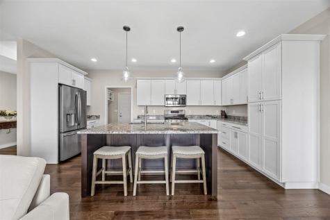 1315 E Tartan Drive North Liberty IA 52317