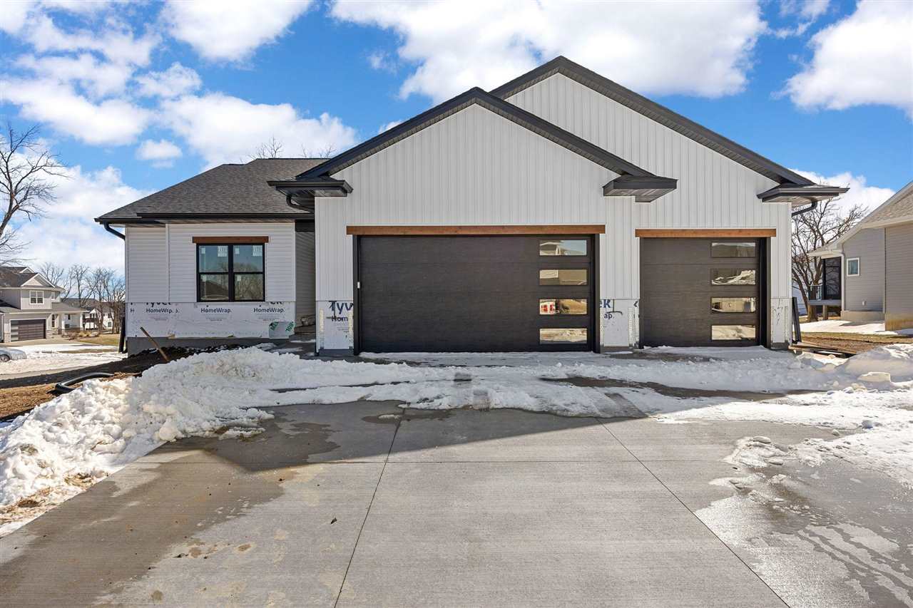 521 Elizabeth Lane Tiffin IA 52340