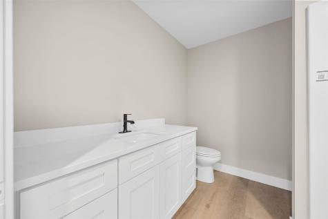 521 Elizabeth Lane Tiffin IA 52340