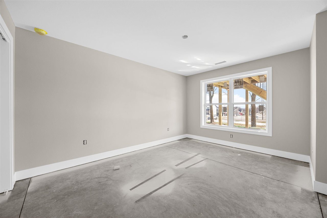 521 Elizabeth Lane Tiffin IA 52340