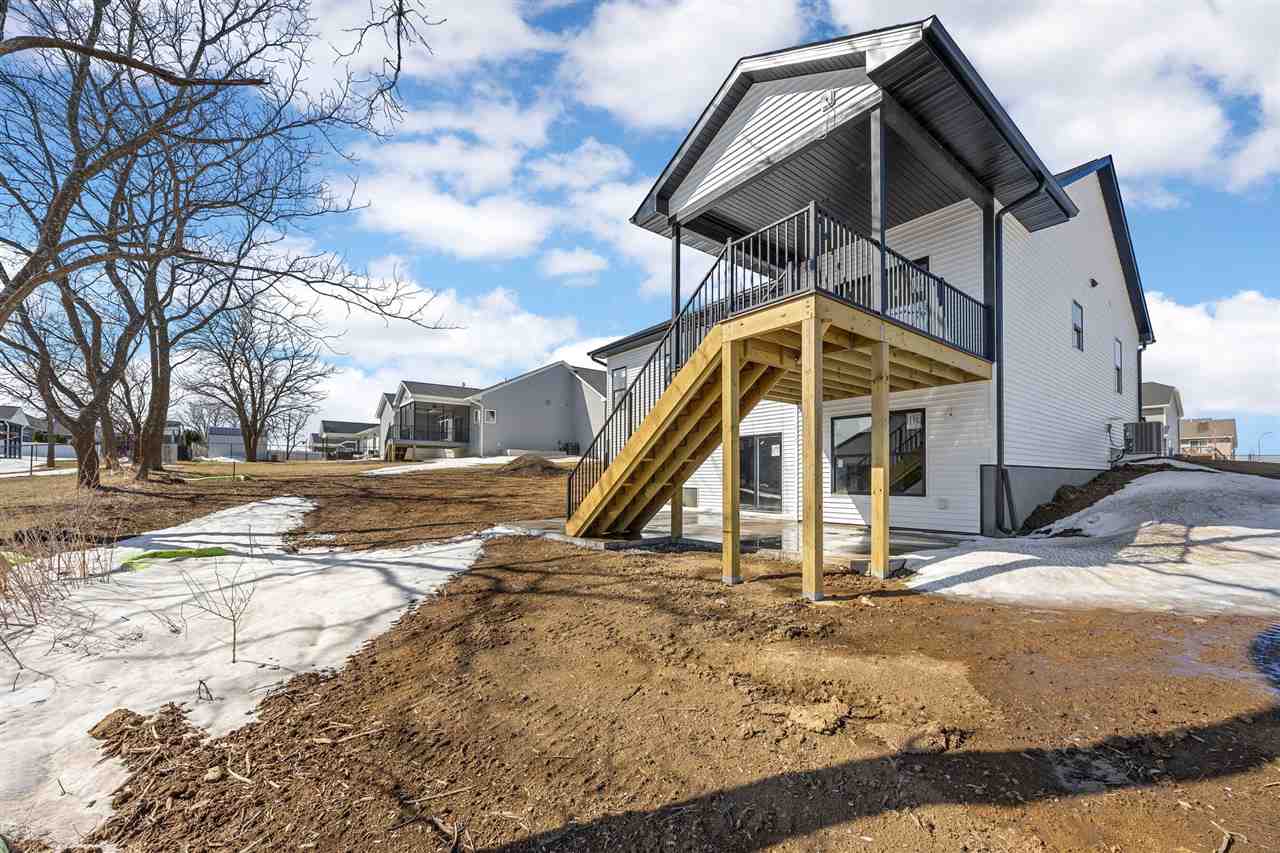 521 Elizabeth Lane Tiffin IA 52340