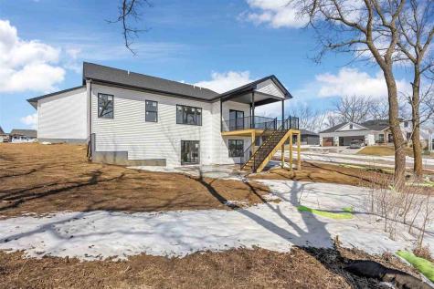 521 Elizabeth Lane Tiffin IA 52340