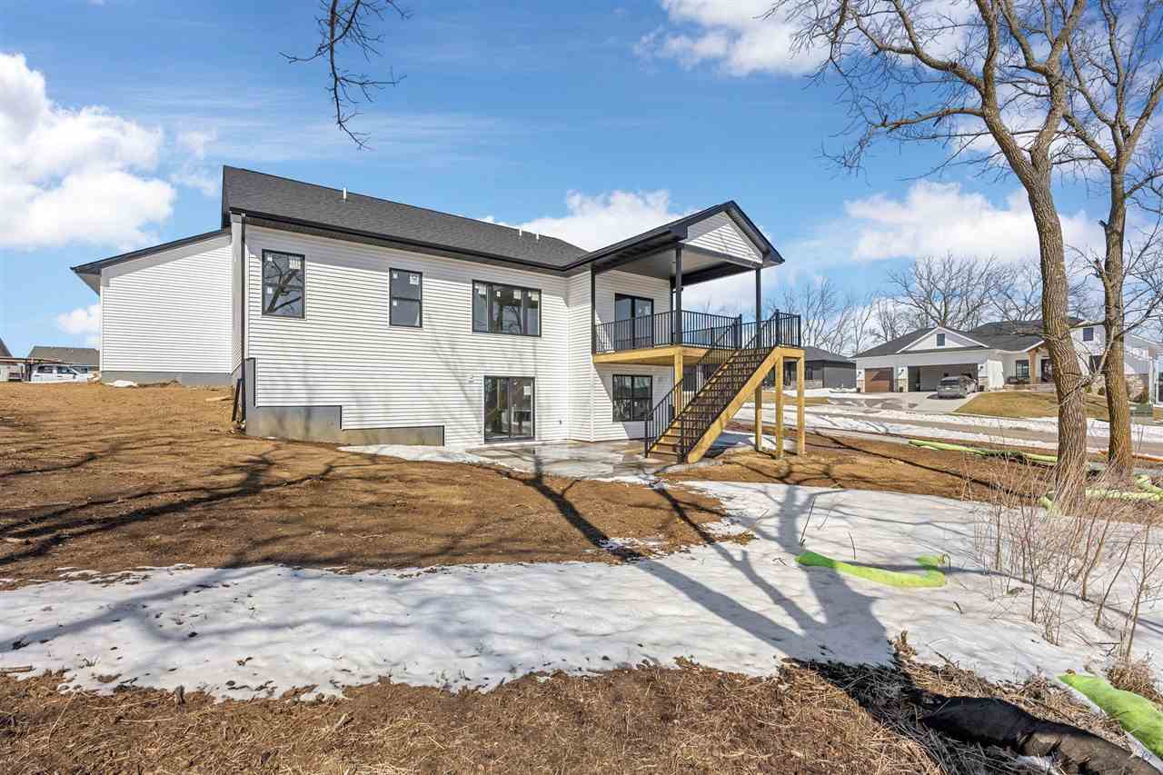 521 Elizabeth Lane Tiffin IA 52340