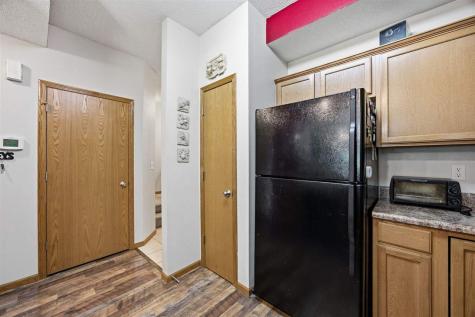 2643 Whispering Meadow Drive Iowa City IA 52240