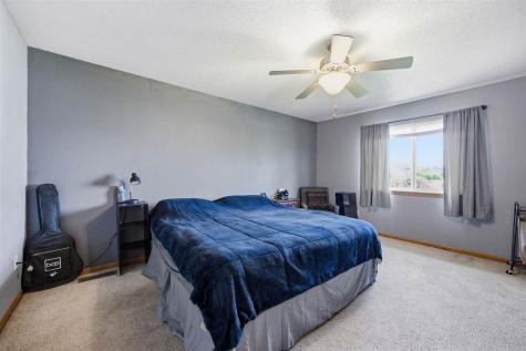 2643 Whispering Meadow Drive Iowa City IA 52240