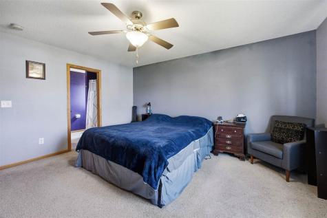 2643 Whispering Meadow Drive Iowa City IA 52240