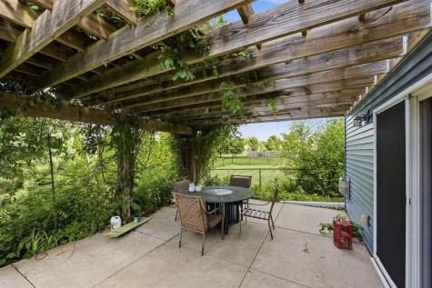 2643 Whispering Meadow Drive Iowa City IA 52240