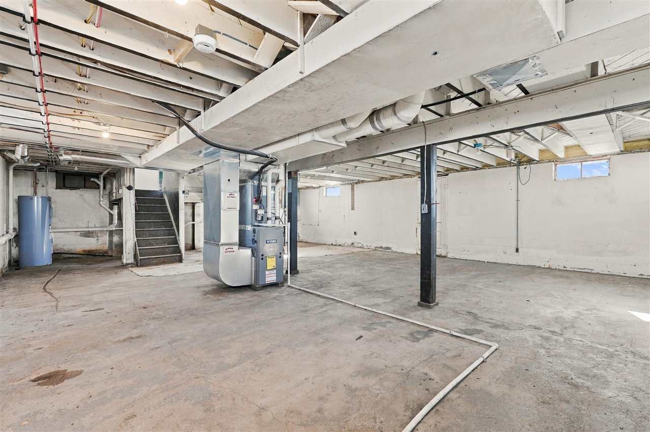 1475 230th Street Ladora IA 52251