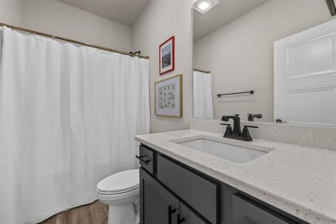 1277 Berkshire Lane North Liberty IA 52317