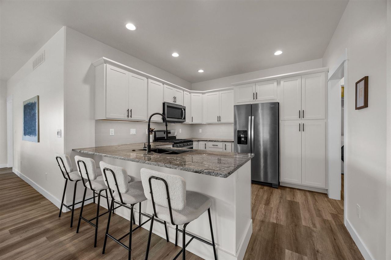 1277 Berkshire Lane North Liberty IA 52317