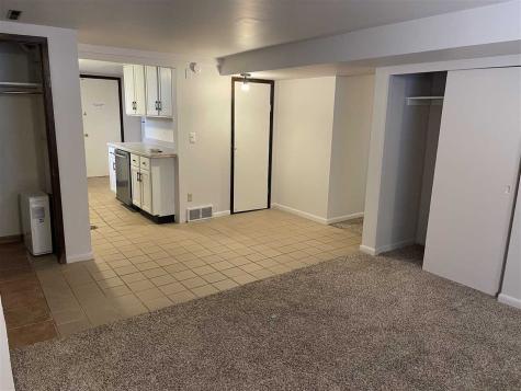 1315 Oakcrest Iowa City IA 52246