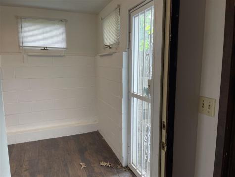 1315 Oakcrest Iowa City IA 52246