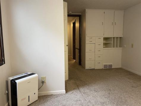 1315 Oakcrest Iowa City IA 52246