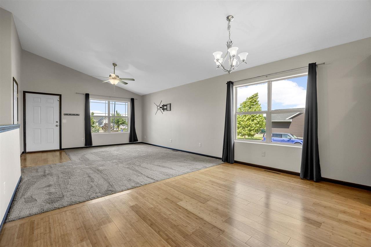 6303 Deer Stone Drive SW Cedar Rapids IA 52404