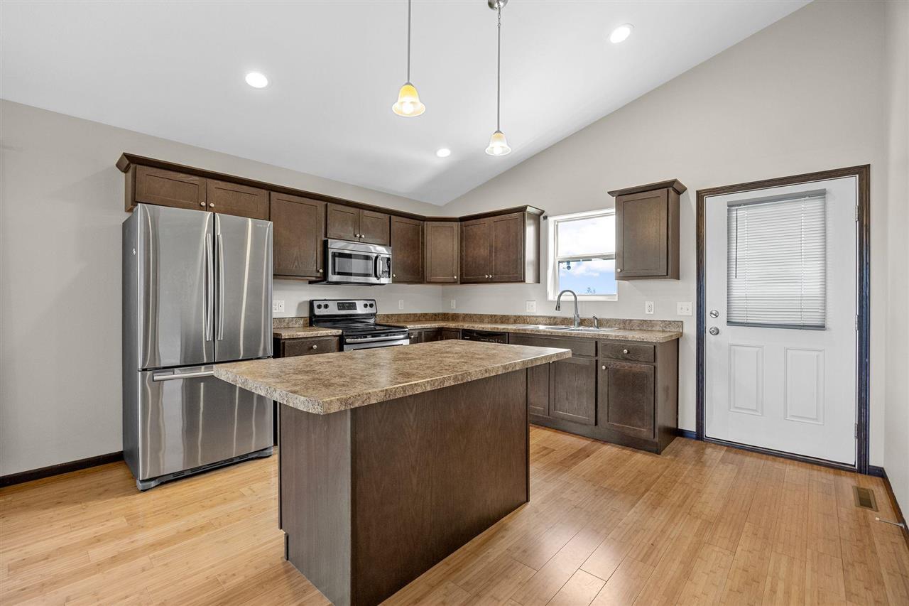 6303 Deer Stone Drive SW Cedar Rapids IA 52404